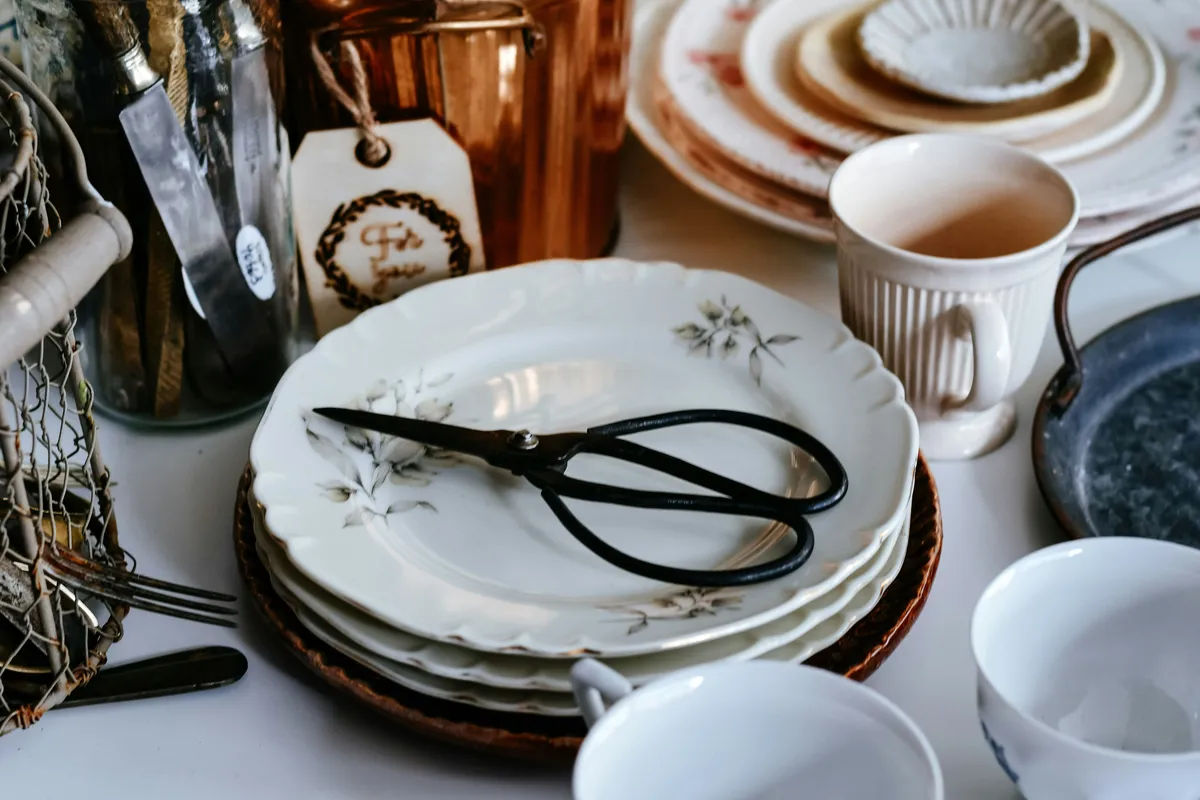 Ceramics & Porcelain
